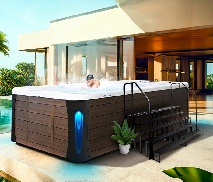 Calspas hot tub being used in a family setting - Ecatepec